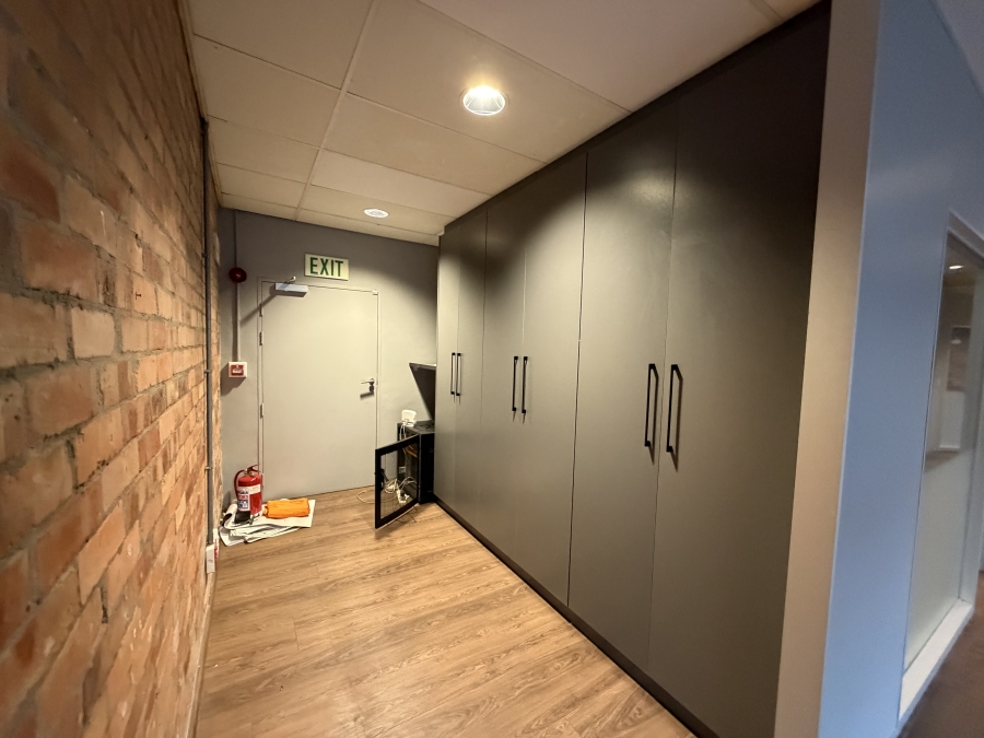 To Let Commercial Property for Rent in Green Point Western Cape